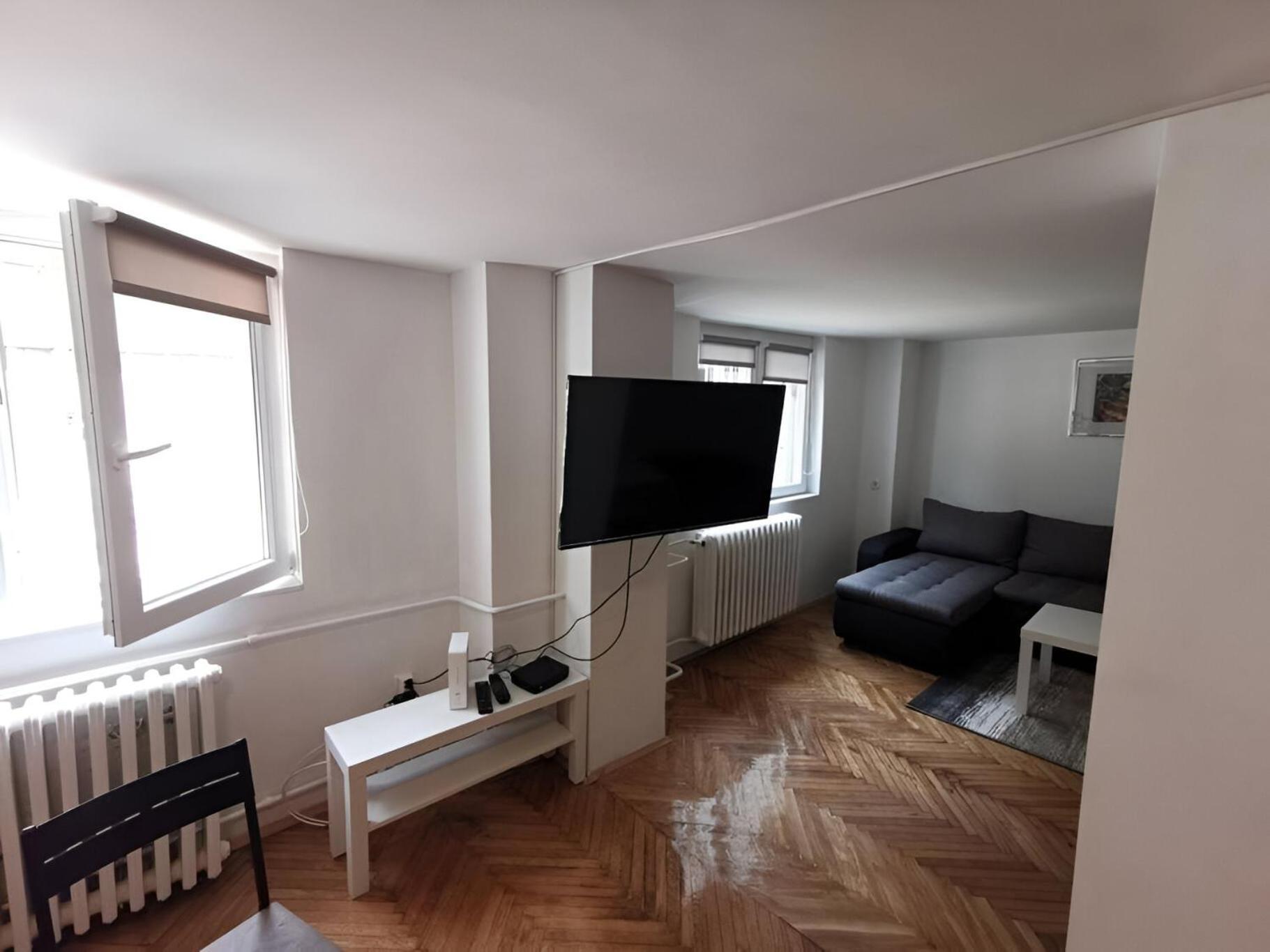 Nov Apartman U Mirnoj Ulici U Centru Beograda Екстериор снимка